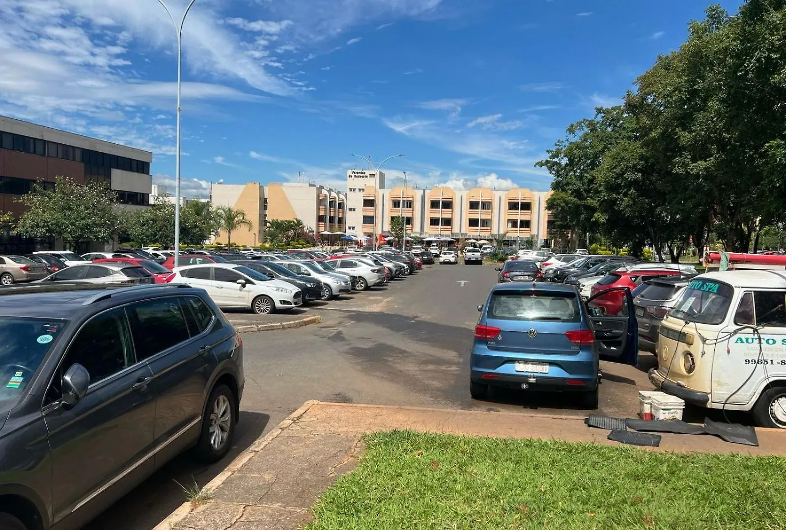 Apartment Sudoeste - Ed. Caribe Center - Com Garagem - Unidade 203 - Excelente Localizacao Brasilia